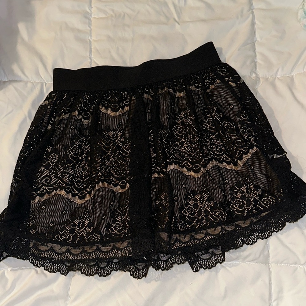Forever 21 skirt size small